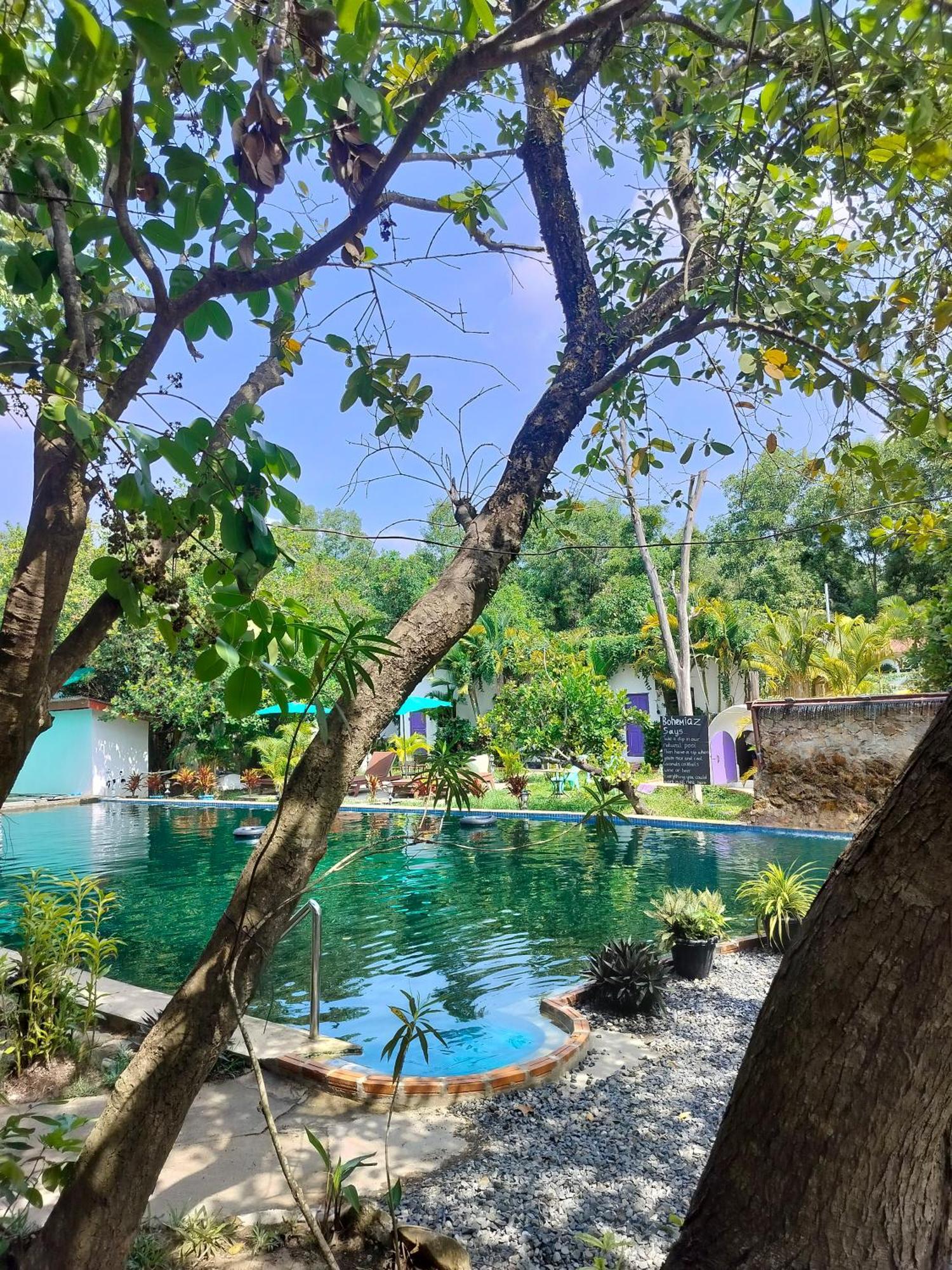 Bohemiaz Resort And Spa Кампот Екстериор снимка